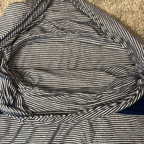 One Shoulder Striped Top - Picture 4 of 7